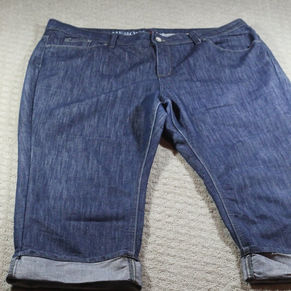 Merona Cropped Cuffed Blue Jeans  Size 22W
